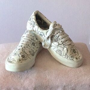 White flower vans